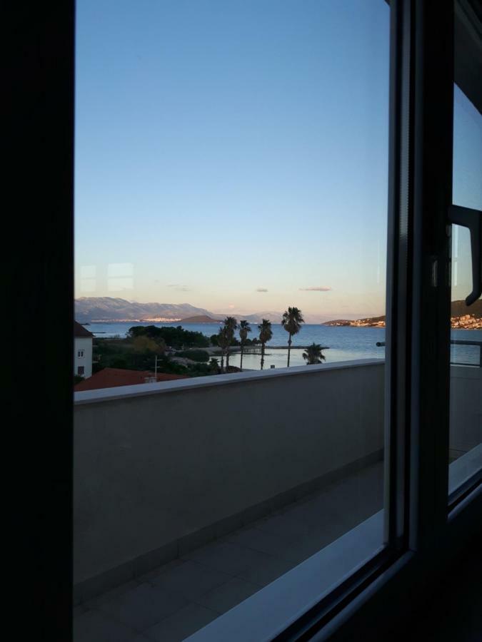 Apartments Nika Trogir Exteriör bild